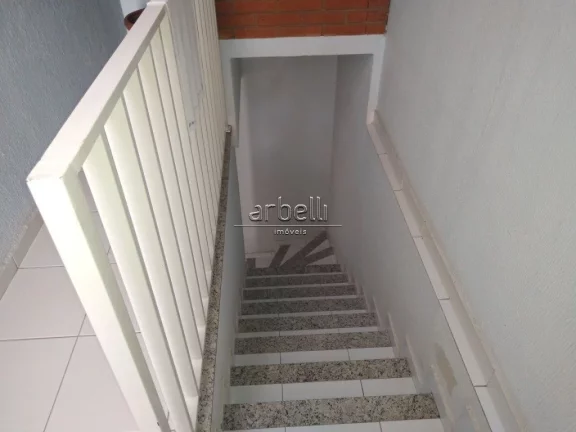 Imagem Sobrado com 188 metros quadrados de área construída, com sala para dois ambientes, sanca no teto, ...