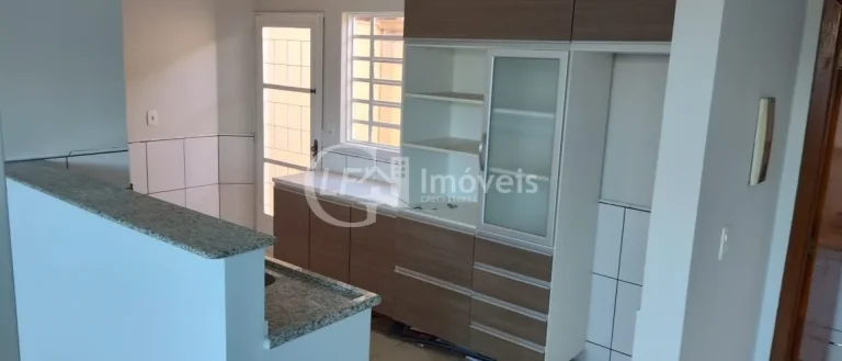 Imagem Casa em Condomínio à Venda em Campo Grande-MS, Bairro Carandá Bosque: 2 Quartos, 2 Suítes, 2 Salas e 112,27 m² de Área