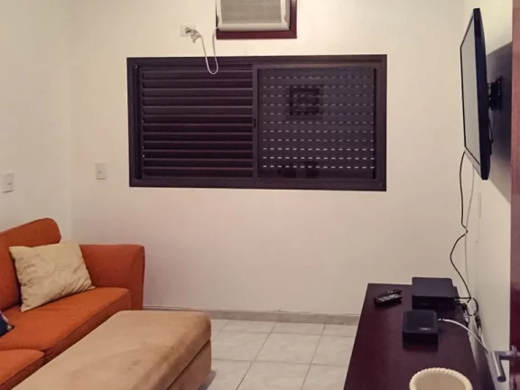 Imagem Enseada - Na segunda quadra do mar - 205 m² úteis - Área de lazer - Região dos Hotéis.