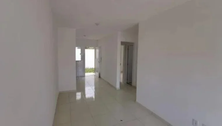 Imagem  CASA C/54M2 - 2 QUARTOS - 3 VAGAS DE GARAGEM - INOÃ - MARICÁ - RJ  Valor de avaliação R$ 240.000,00 LEILÃO ÚNICO 12/01/2026 - VALOR INICIAL DE VENDA: R$ 182.400,00