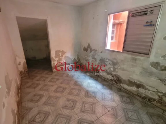 Imagem Oportunidade de casa para reforma com 4 dormitórios na vila São Jorge em Santos por $215.000,00
