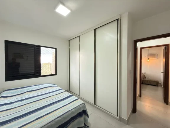 Imagem Apartamento Reformado na Região Central | Em Frente à Praça Belmar Fidalgo