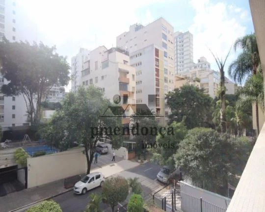 Imagem Apartamento amplo, arejado, com living para 2 ambientes, 2 dormitórios, lavabo, cozinha, área de s...