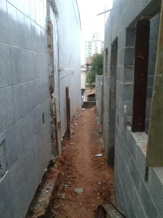 Imagem TERRENO COM CASA PEQUENA PROX. AO SHOPPING SANTANA PARK
