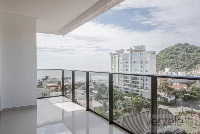 Imagem Apartamento 4 ou + dormitórios para Venda em Itajaí / SC no bairro Praia Brava