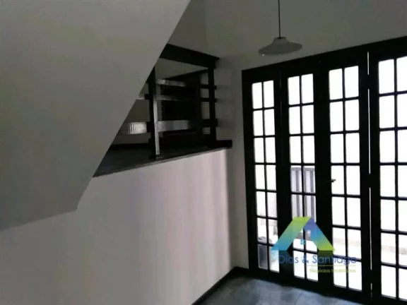 Imagem DIADEMA Sobrado 184M², 3 dormitórios, 1 suíte, 2 vagas, ótima localização e valor !!!!
