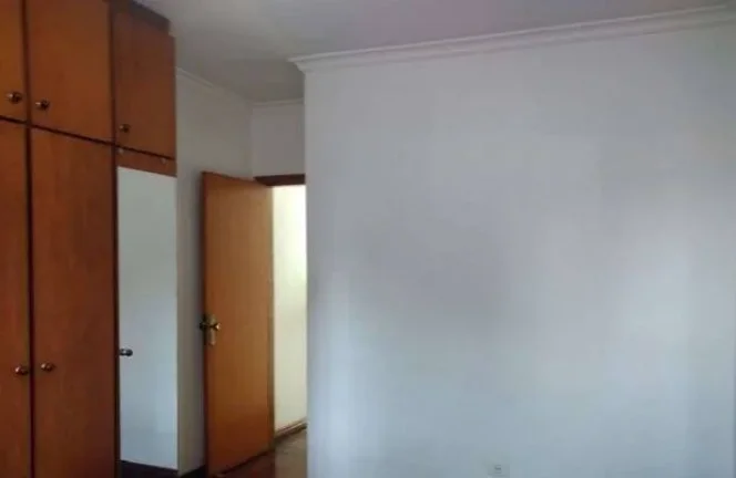 Imagem Sobrado Vila Gilda com 201m² com 3 dormitorios, 4 vagas de Garagens