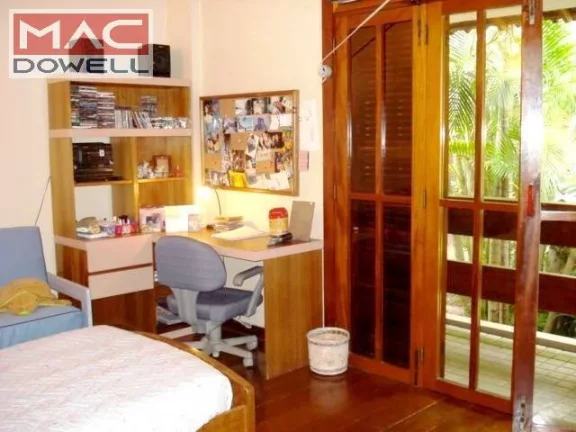 Imagem Casa de 350 m² / 4 quartos - VENDA - Laranjeiras /RJ