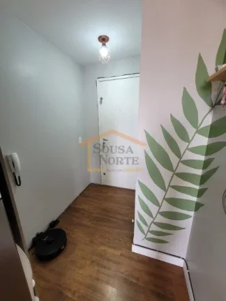 Imagem Apartamento com 40 m². Possui 2 dormitórios, 1 banheiro, piso em porcelanato em todos os ambientes...