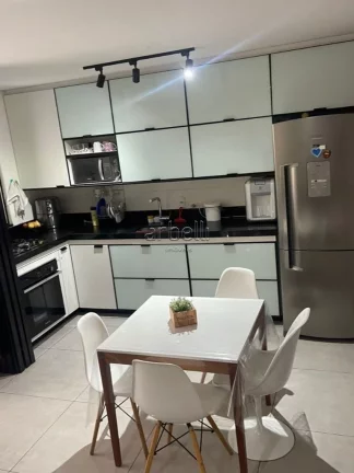 Imagem Apartamento com 70M², 2 dormitórios, sala, cozinha, área de serviços, varanda e 1 vaga de garage...