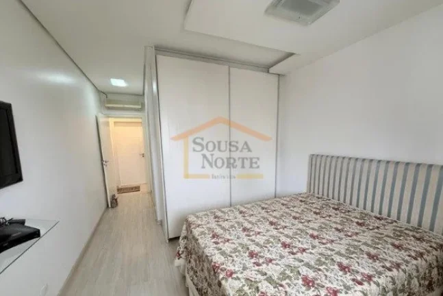 Imagem Apartamento totalmente reformado e mobiliado, com 268m², 4 dormitórios, sendo 4 suítes, ampla sal...