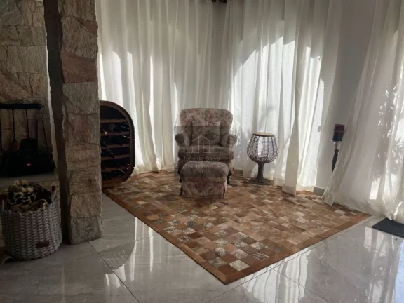 Imagem Chácara com 4 dormitórios à venda, 56000 m² por R$ 2.350.000,00 - Centro (São Roque) - São Roque/SP