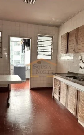 Imagem Apartamento amplo, 240m², 4 dormitórios, sendo 2 suítes, 1 com closet, armários e hidro, quarto ...