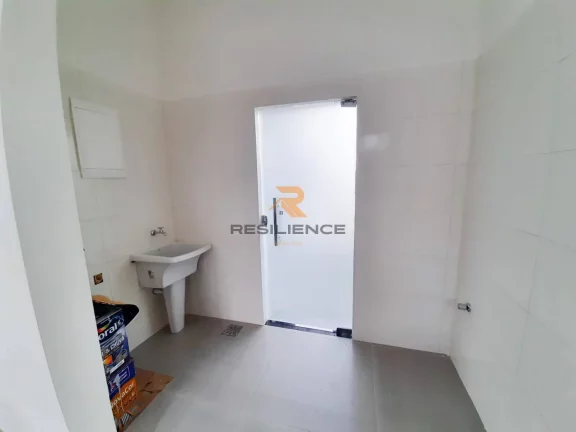 Imagem Casa com 03 quartos sendo 01 suíte em condomínio !!