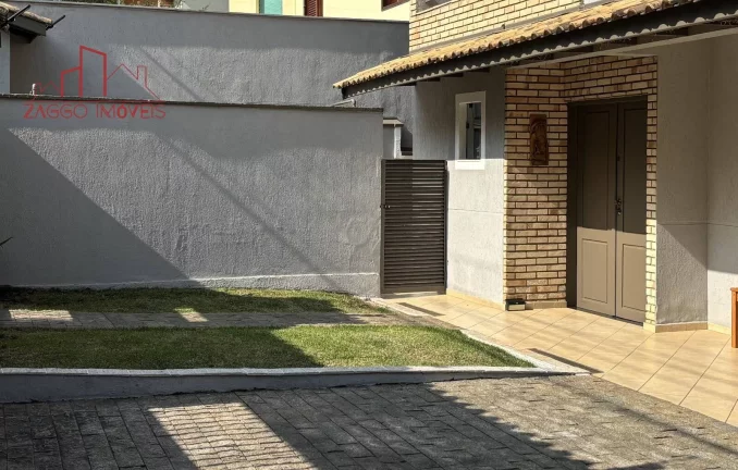 Imagem Oportunidade - Casa com piscina aquecida - 6 Dormitórios.