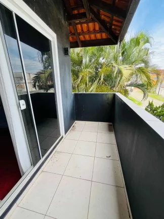 Imagem Casa com 3 dormitórios sendo 1 suíte e 2 vagas de garagem - Adhemar Garcia | Joinville/SC