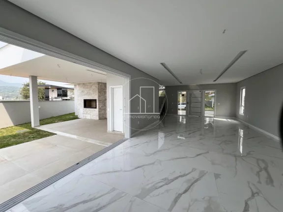 Imagem Casa Alto Padrão para Venda em Florianópolis / SC no bairro Ingleses do Rio Vermelho