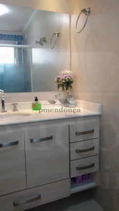 Imagem Apartamento em excelente estado de conservação. Amplo living para 2 ambientes, lavabo, 3 dormitór...