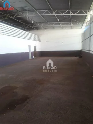 Imagem Galpão, 360 m² - venda por R$ 500.000,00 ou aluguel por R$ 2.500,00/mês - Setor Rodoviário - Itumbiara/GO