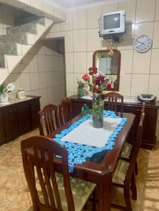 Imagem Sobrado com 6 dormitórios à venda, 257 m² por R$ 550.000,00 - Vila Carmela II - Guarulhos/SP