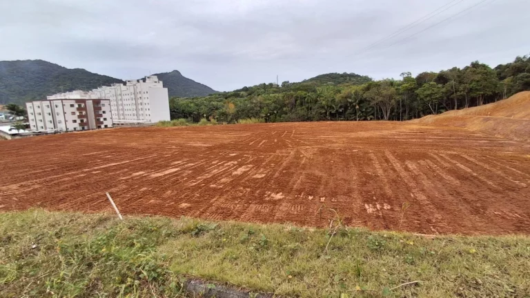 Imagem Área para Venda em Balneário Camboriú / SC no bairro Municípios