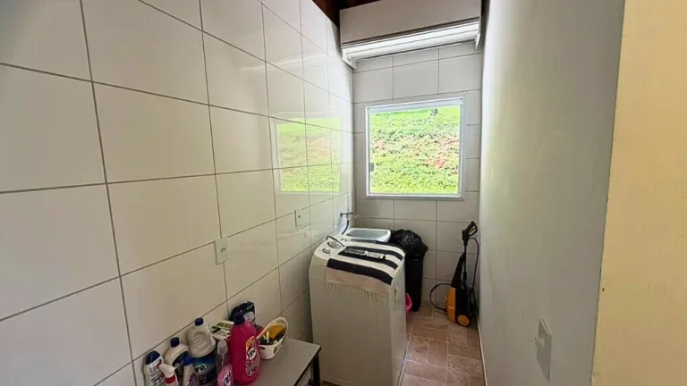 Imagem Chácara Charmosa com Vista Panorâmica das Montanhas em Bueno Brandão