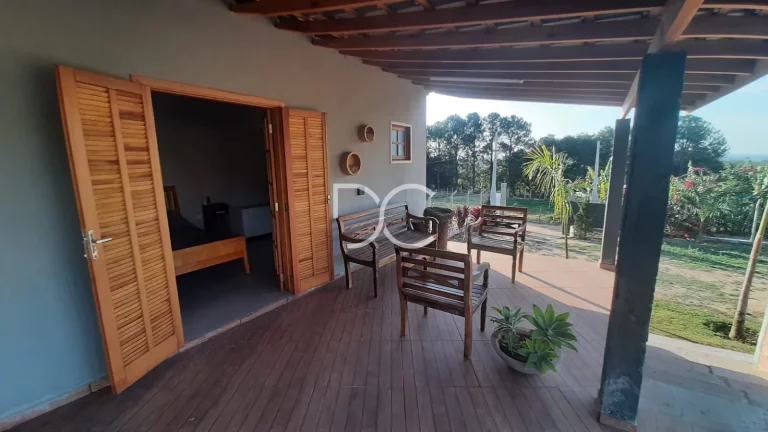 Imagem Venda Chácara | AT 1080 m² | AC 240 m² | 4Dorm | 4 Suítes | 4 Banheiros | 10 Vagas