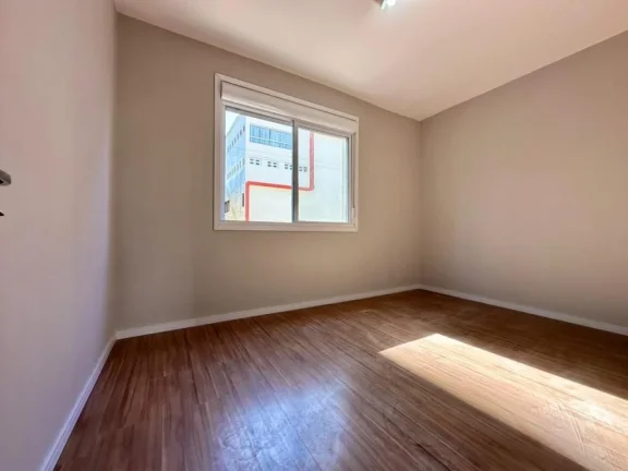 Imagem Apartamento 2Dórmitórios dependência - Bairro Centro