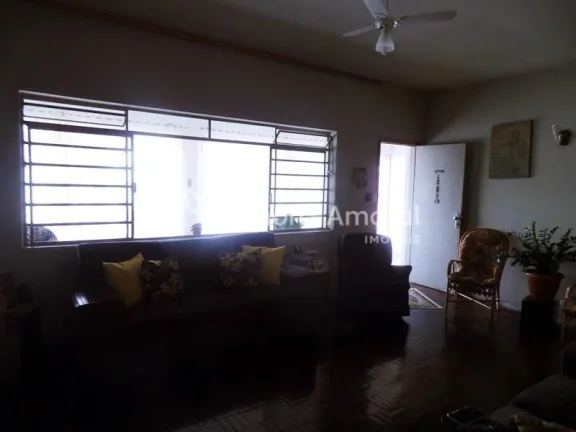 Imagem Venda, casa, Taquaral em Campinas.
Zoneamento ZC 2. 
A poucos metros da lagoa do Taquaral.
Fácil ac...