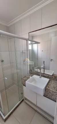 Imagem ALUGO APARTAMENTO MOBILIADO DE 2/4 COM SUÍTE, EM CONDOMÍNIO FECHADO – IPITANGA, LAURO DE FREITAS/BA