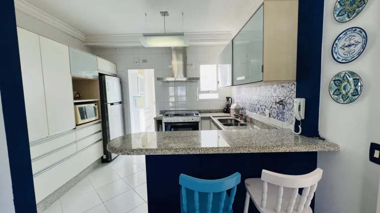 Imagem Apartamento Decorado em Andar Alto na Riviera de São Lourenço