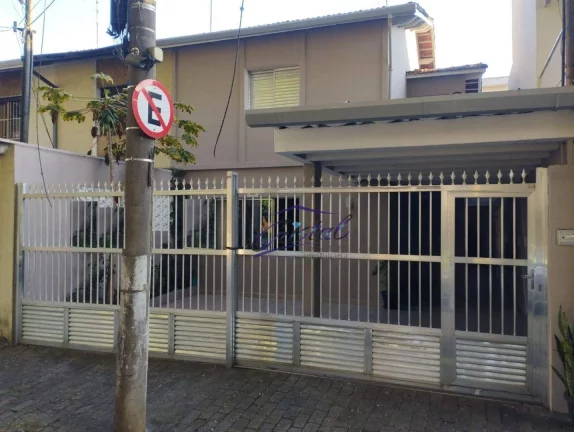 Imagem Casa com 3 quartos (1 suíte) à venda ao lado do metrô Morumbi por R$ 910.000 - Vila Sônia - São Paulo/SP