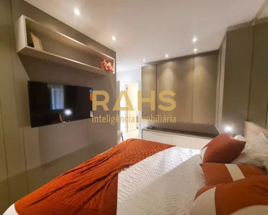 Imagem Lindo Apartamento no Bairro Atiradores Decorado e Equipado. São 80,44m² privativos, 2 suítes, lav...