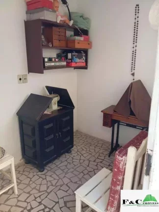 Imagem Casa para Venda em Limeira, Vila Claudia, 2 dormitórios, 1 banheiro, 1 vaga