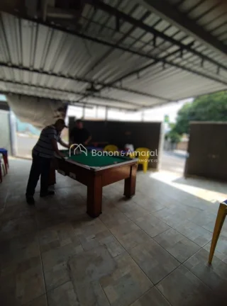 Imagem Oportunidade única: duas casas no mesmo terreno, com entradas independentes e uma localização pri...