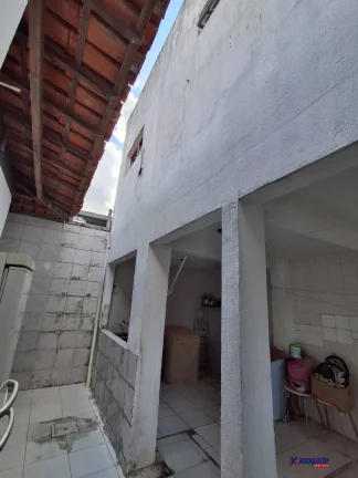 Imagem VENDO CASA 3/4 IDEAL PONTO COMERCIAL OU RESIDÊNCIA.