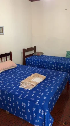 Imagem CASA NO BAIRRO DO ITAGUÁ COM 5 DORMITÓRIOS SENDO 2 SUÍTES,2 BANHEIROS SOCIAL,VARANDA COM CHURRASQUEIRA