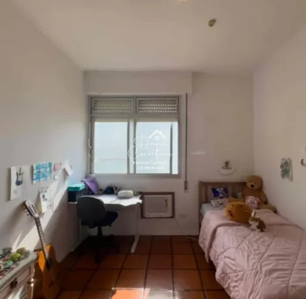 Imagem Frente mar total nas Asturias à venda: 3 quartos, 1 suíte, 2 salas, 3 banheiros, 1 vaga, 150,00m².