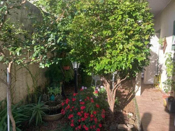 Imagem Sobrado com 3 dormitórios à venda, 181 m² por R$ 750.000,00 - Vila Áurea - Poá/SP