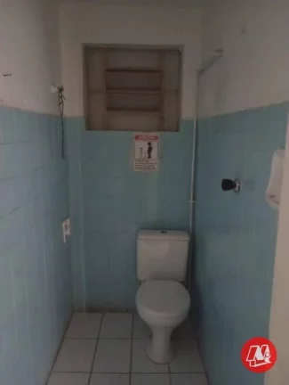 Imagem Loja na esquina com a Ipiranga, 144m², Salão grande + escritório
