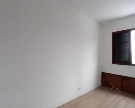 Imagem Venda Casa Térrea 120m² com 3 quartos sendo duas suítes e duas vagas FL38
