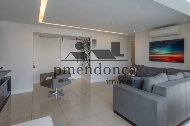 Imagem Apartamento em andar alto, super ensolarado, em um dos prédios mais legais de Pinheiros, 3 dormitó...