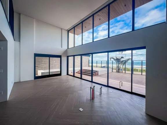 Imagem Diferenciado com 4 dormitórios à venda sendo 4 suítes, 345.2 m² por - R$ 21.500.000,00 - Praia Brava - Itajaí/SC