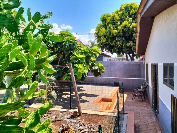 Imagem Imperdível: Casa à venda em Foz do Iguaçu-PR, bairro Jardim Bandeirantes, 3 quartos, 2 salas, 2 banheiros, 3 vagas, 142,39 m².