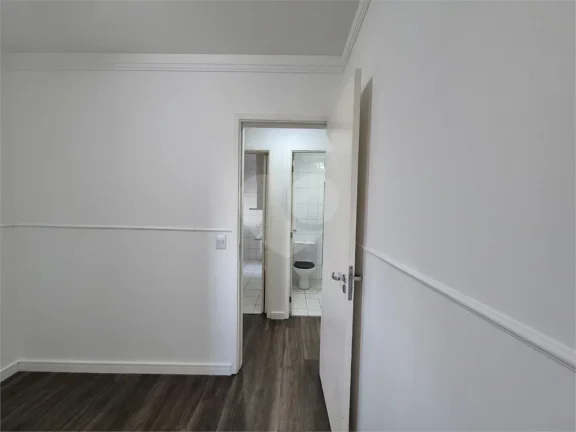 Imagem Apartamento à venda com 2 quartos, sendo 1 suíte, no condomínio Oásis Residencial Club Lapa, São Paulo - SP