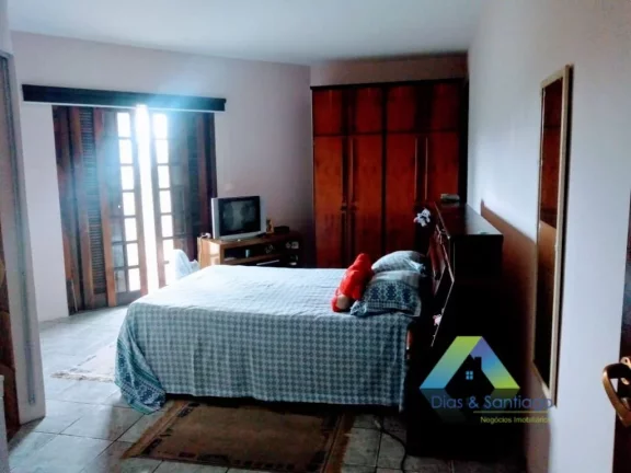 Imagem SANTO ANDRÉ Excelente sobrado 235 metros, 3 dormitórios, Edícula, 2 vagas com excelente localização e valor !!!