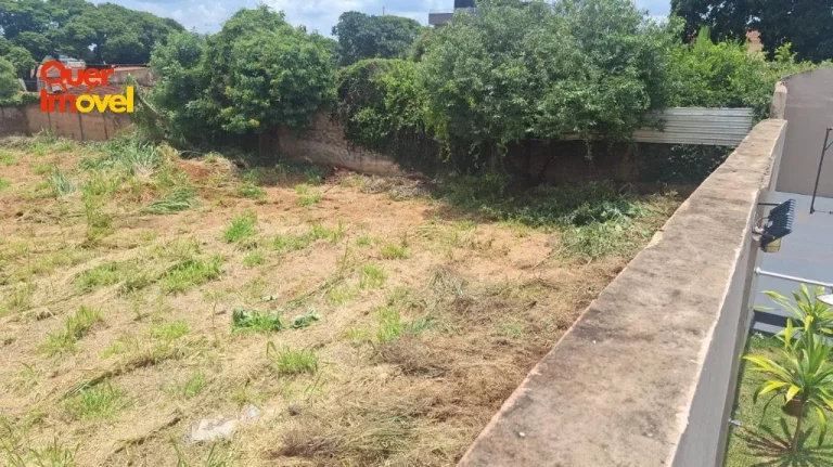 Imagem Terreno comercial à venda em localização privilegiada de Cravinhos-SP - Imperdível oportunidade no melhor bairro da cidade!