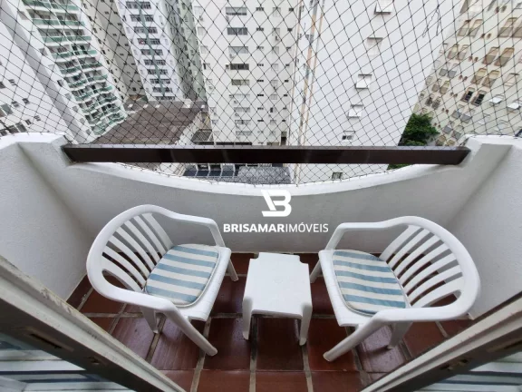 Imagem PITANGUEIRAS- UMA QUADRA DA PRAIA , LOCALIZAÇÃO ESPETACULAR , GARAGEM NO PRÉDIO.
