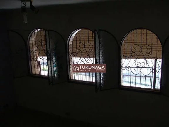 Imagem Sobrado com 3 dormitórios para alugar, 140 m² por R$ 2.756/mês - Jardim do Papai - Guarulhos/SP