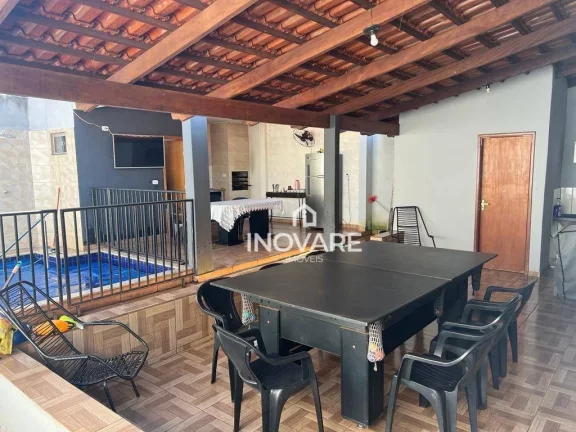 Imagem Casa com 3 dormitórios à venda, 220 m² por R$ 350.000 - Santa Maria - Itumbiara/GO